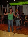 Karaoke16 * Franzi und Christina "Cowboy und Indianer..." * 1200 x 1600 * (823KB)
